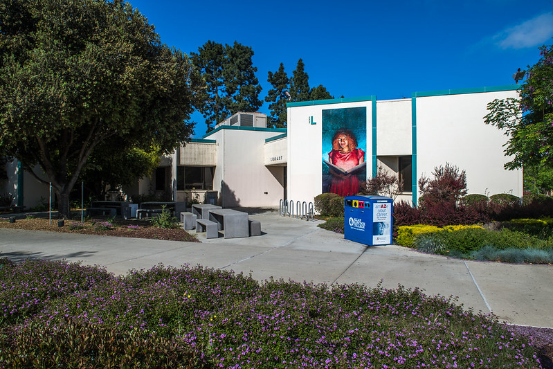 AHC library on the Santa Maria campus.